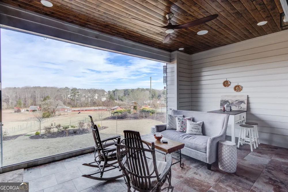 3273 Bailey RD Mulberry, GA 30019