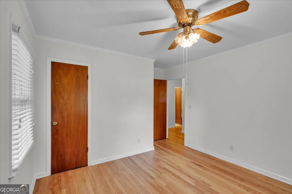 240 E Peter ST Cochran, GA 31014