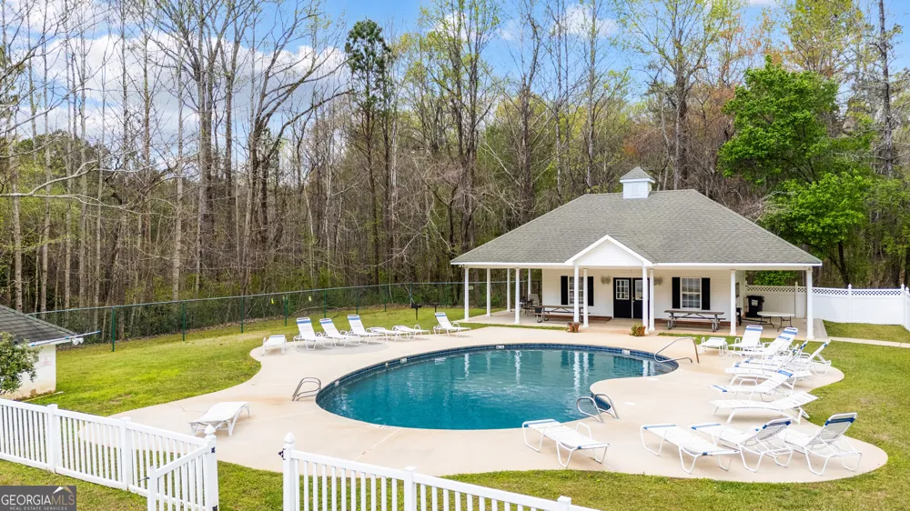 929 Daylilly HL Bremen, GA 30110