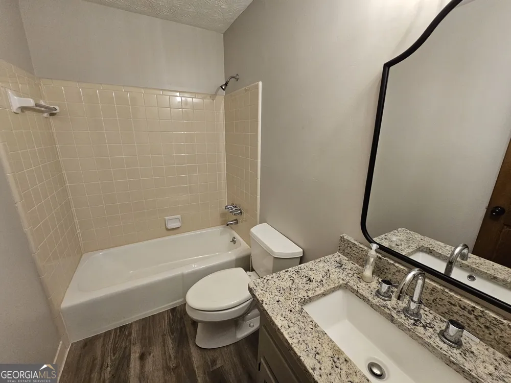 5525 Wedgewood CT SW Lilburn, GA 30047