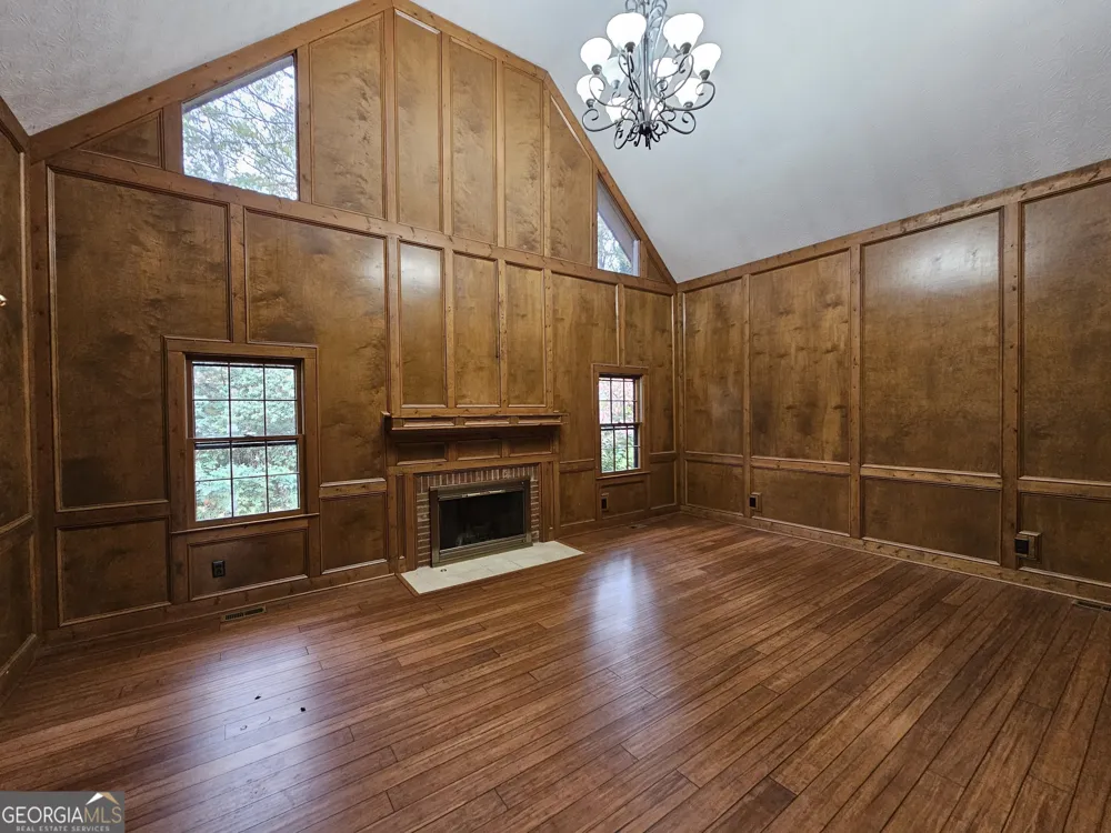 5525 Wedgewood CT SW Lilburn, GA 30047