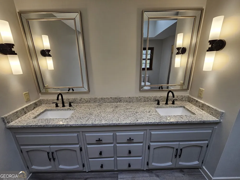 5525 Wedgewood CT SW Lilburn, GA 30047