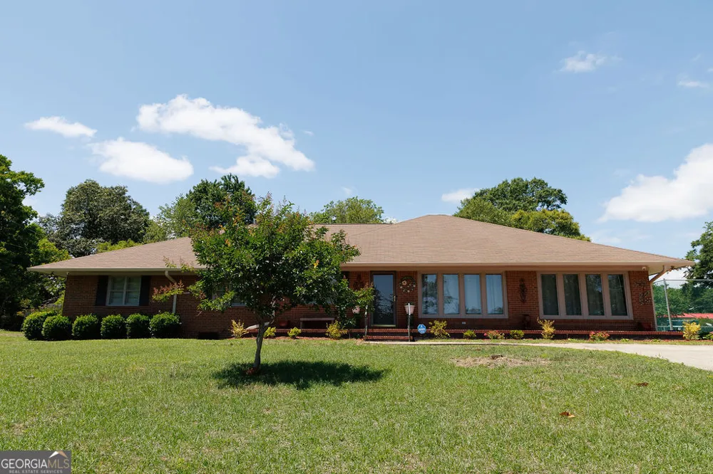 211 N Broad ST Buena Vista, GA 31803