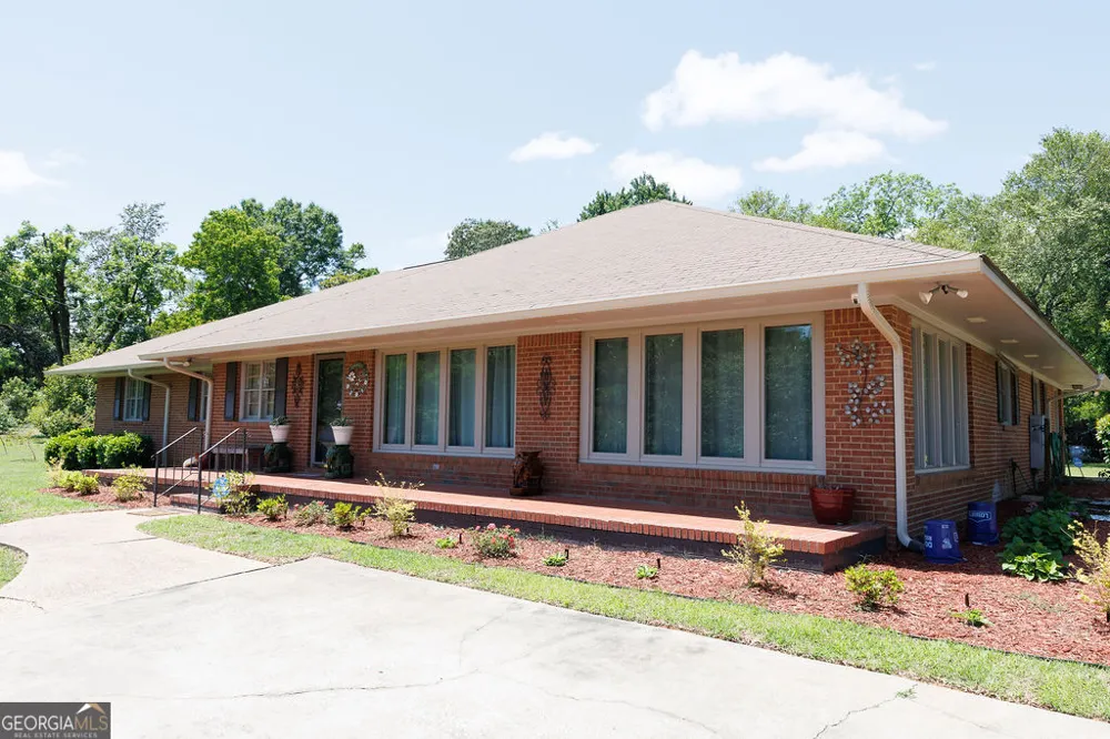 211 N Broad ST Buena Vista, GA 31803