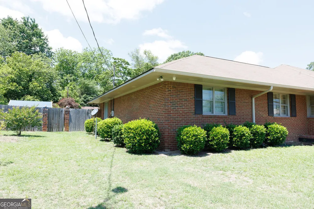 211 N Broad ST Buena Vista, GA 31803