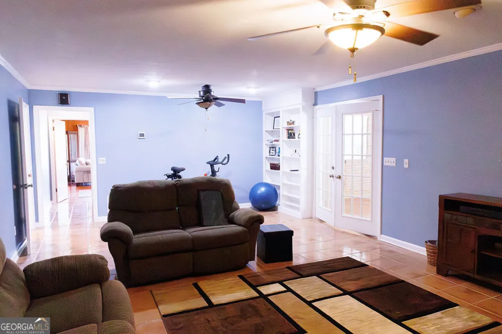 211 N Broad ST Buena Vista, GA 31803