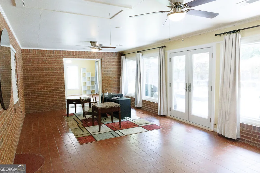 211 N Broad ST Buena Vista, GA 31803