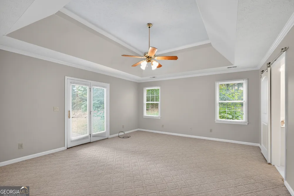 1990 Hutton DR Grayson, GA 30017