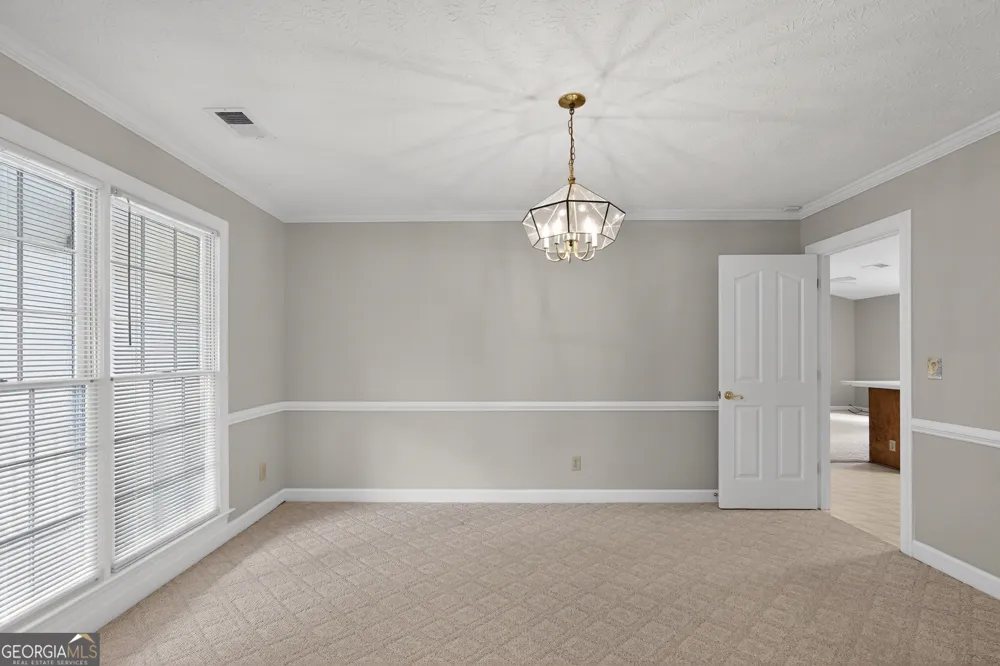 1990 Hutton DR Grayson, GA 30017