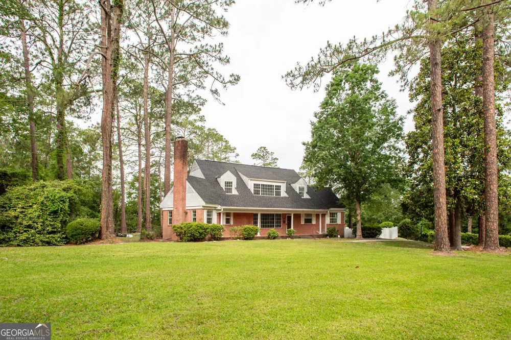 1701 Satilla BLVD Waycross, GA 31501