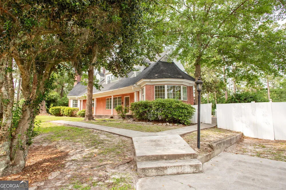 1701 Satilla BLVD Waycross, GA 31501