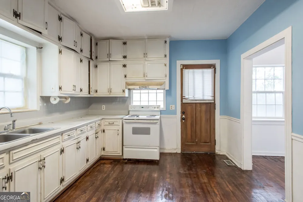 1701 Satilla BLVD Waycross, GA 31501