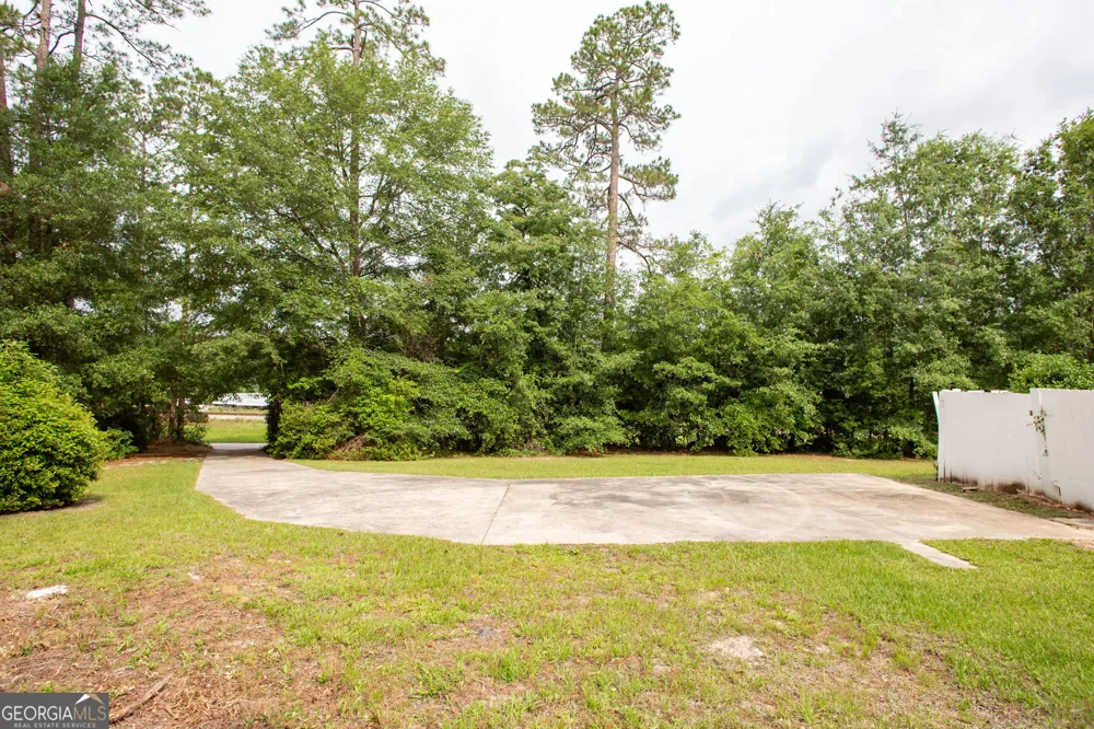 1701 Satilla BLVD Waycross, GA 31501