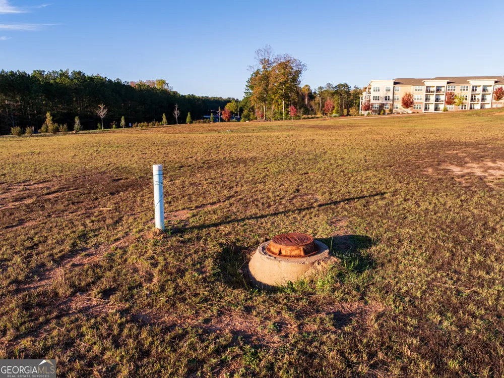 5.93 COMMERCIAL ACRES Newnan Crossing BYP Newnan, GA 30263