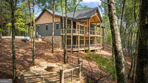 164 Brook LN