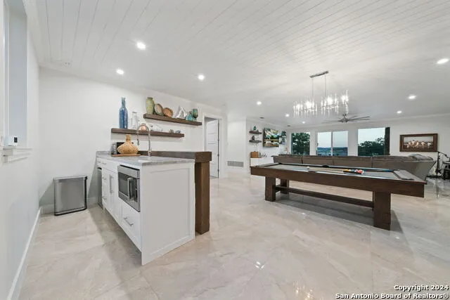 757 County Road 262 Mico, TX 78056
