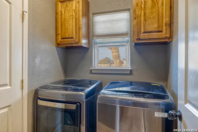 8 Valley View Uvalde, TX 78801