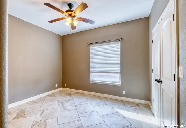 8 Valley View Uvalde, TX 78801