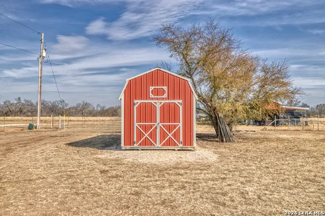 8 Valley View Uvalde, TX 78801