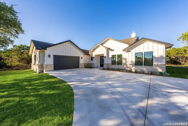 541 Rio Azul Pipe Creek, TX 78063