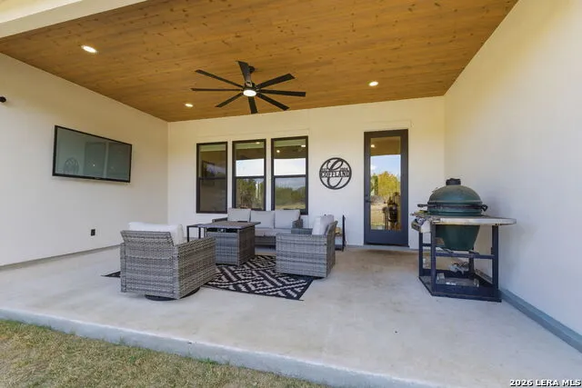 541 Rio Azul Pipe Creek, TX 78063
