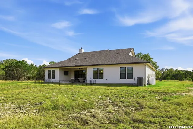 541 Rio Azul Pipe Creek, TX 78063