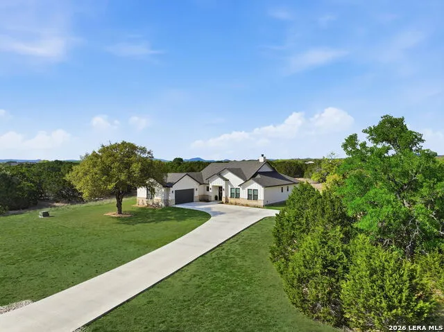 541 Rio Azul Pipe Creek, TX 78063