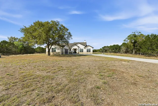 541 Rio Azul Pipe Creek, TX 78063