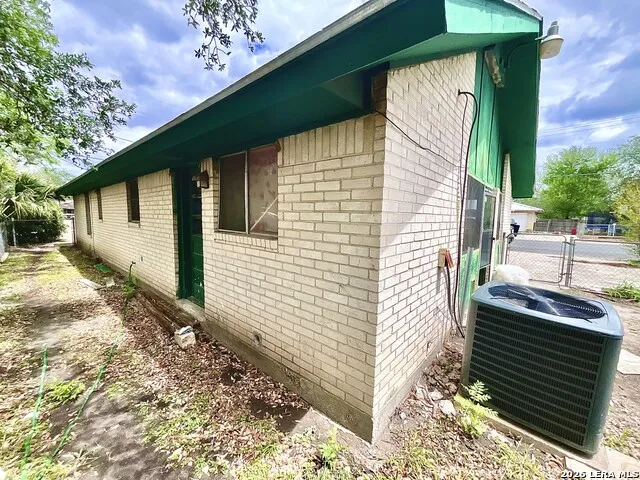 500 S MINNEAPOLIS ST Beeville, TX 78102