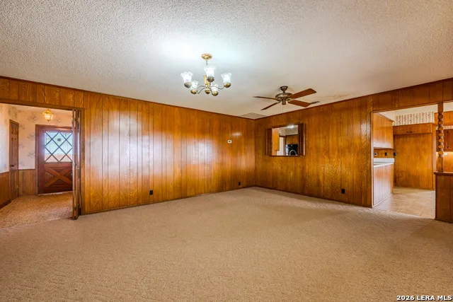 3830 County Road 541 Hondo, TX 78861