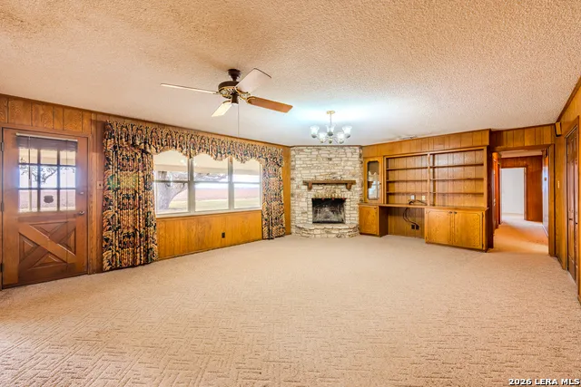 3830 County Road 541 Hondo, TX 78861
