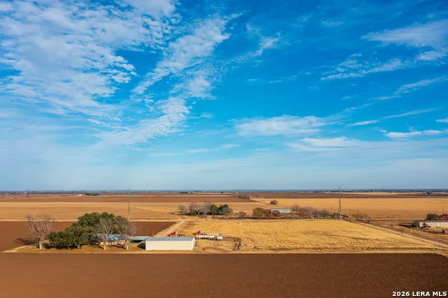 3830 County Road 541 Hondo, TX 78861