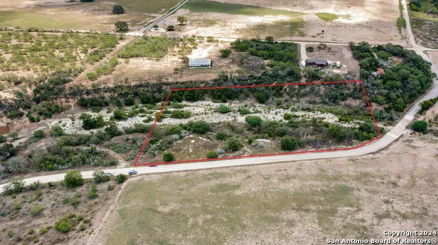 613 county road 441 Hondo, TX 78861