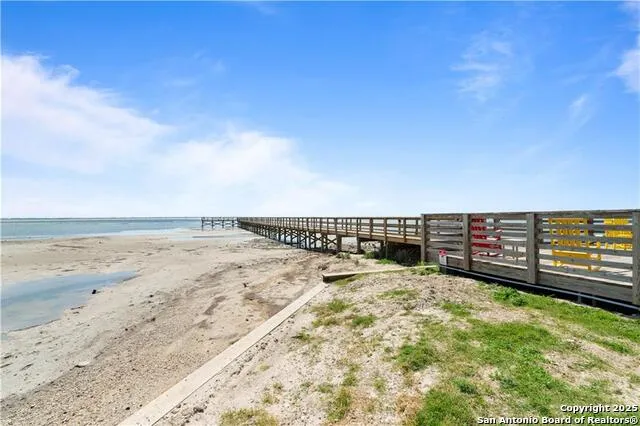 101 Caribbean Dr Unit 6 Corpus Christi, TX 78418