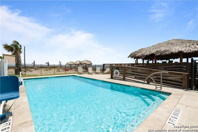 101 Caribbean Dr Unit 6 Corpus Christi, TX 78418