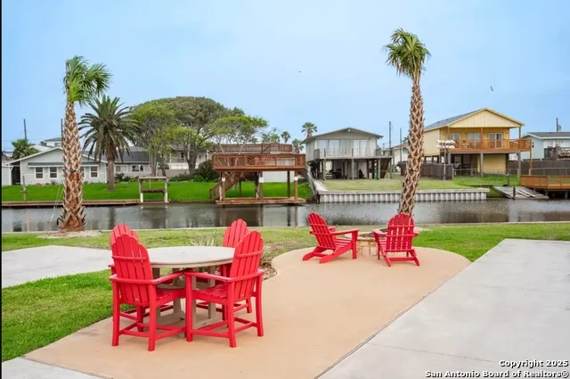 101 Caribbean Dr Unit 6 Corpus Christi, TX 78418