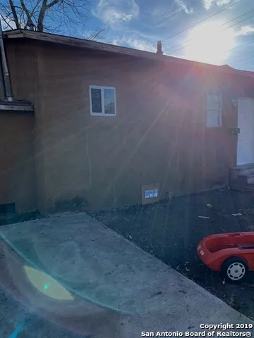 1902 LENNON AVE Unit 2