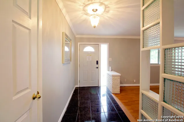 113 ADOBE DR Castle Hills, TX 78213