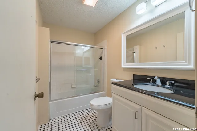11815 Vance Jackson Unit 2404 San Antonio, TX 78230