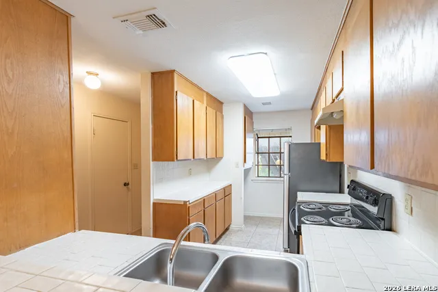 11815 Vance Jackson Unit 2404 San Antonio, TX 78230