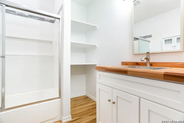 8611 Key Windy Way Unit 2 Converse, TX 78109