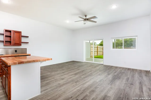 8611 Key Windy Way Unit 2 Converse, TX 78109