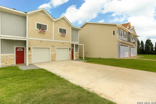 8611 Key Windy Way Unit 2 Converse, TX 78109