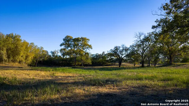 380 Clinton Rd Cuero, TX 77954