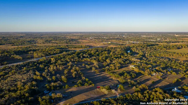 380 Clinton Rd Cuero, TX 77954