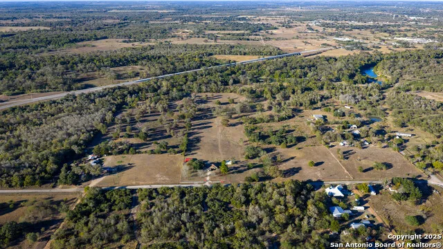 380 Clinton Rd Cuero, TX 77954