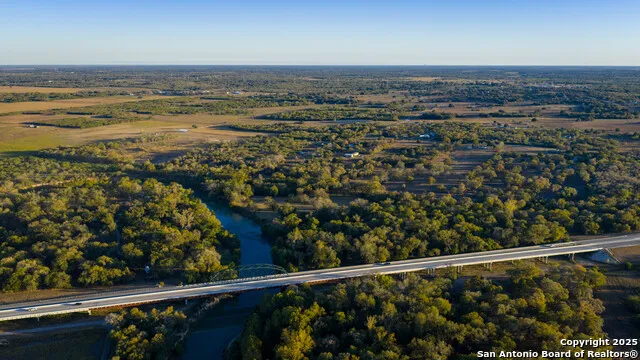 380 Clinton Rd Cuero, TX 77954