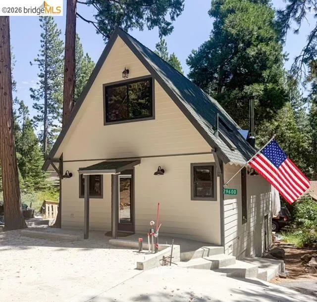 29600 Lassen Dr Long Barn, CA 95335