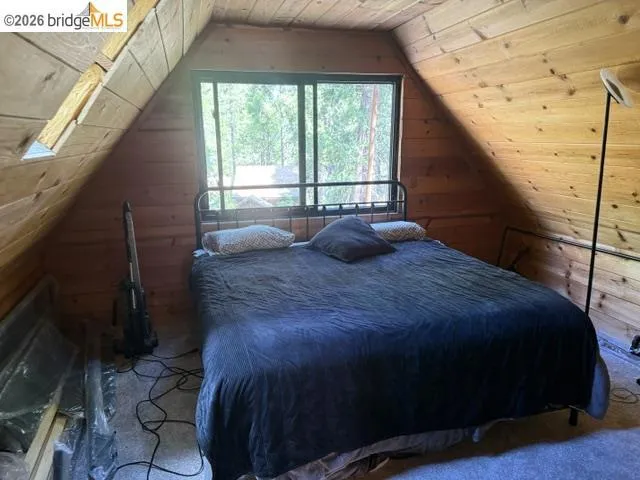 29600 Lassen Dr Long Barn, CA 95335