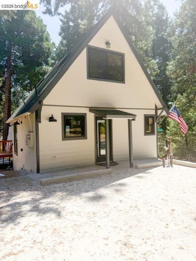 29600 Lassen Dr Long Barn, CA 95335